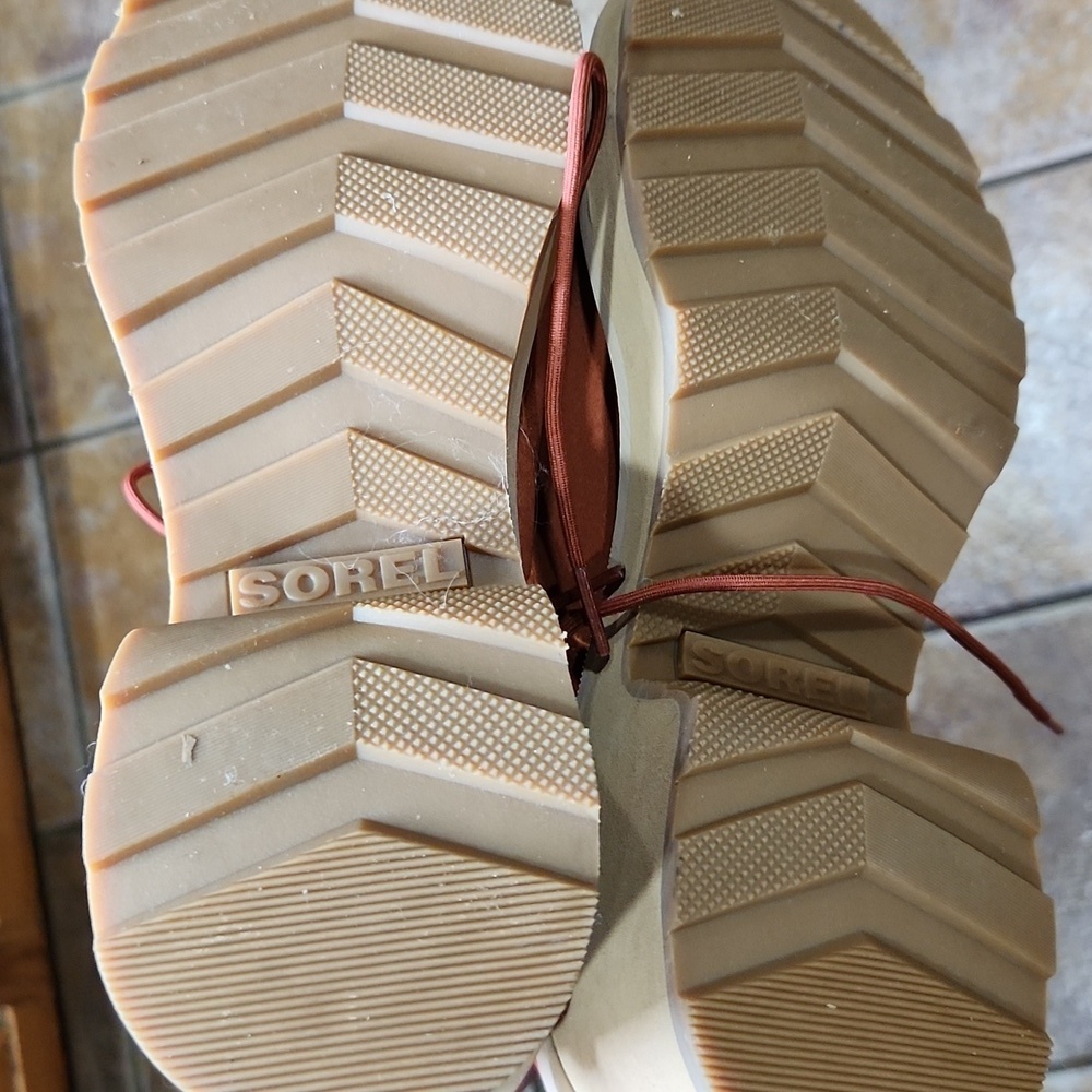 Sorel Hi Line Lace-Up Boots  Warp Red Size 8.5 - Picture 4 of 5